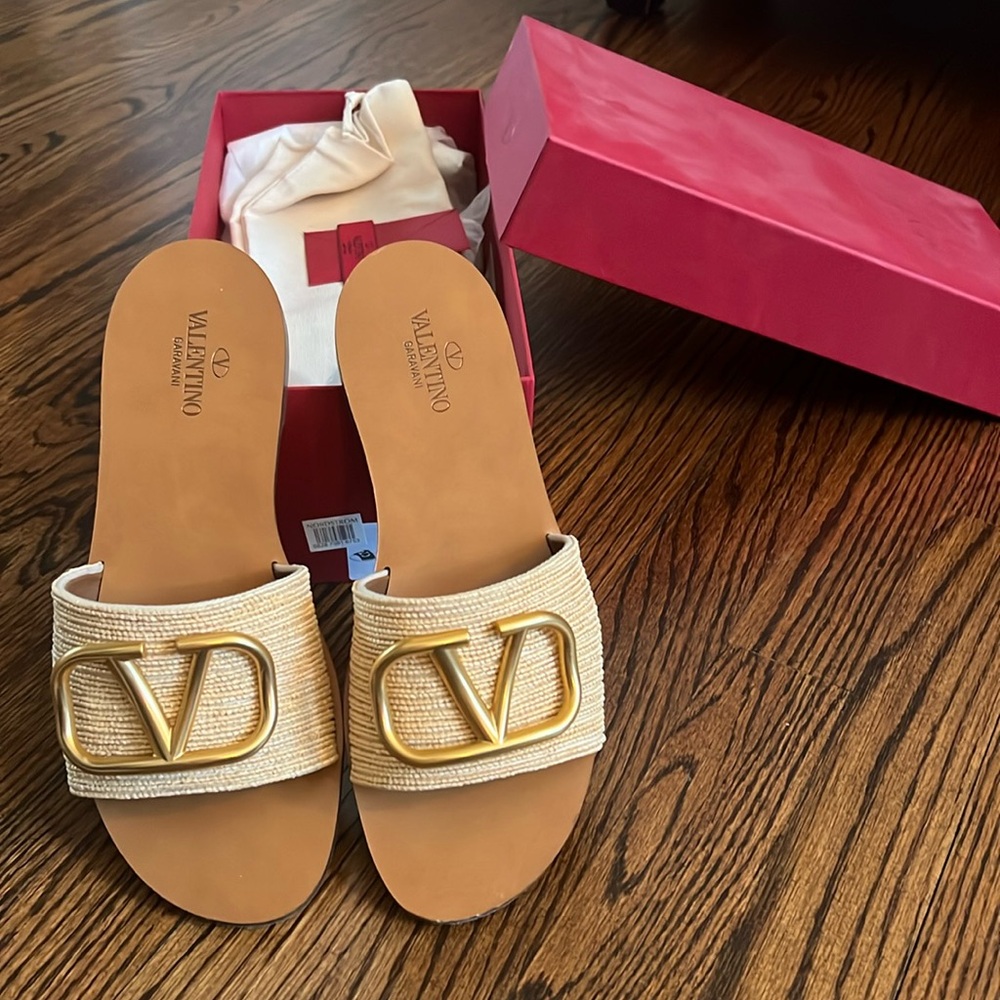 Valentino raffia slides